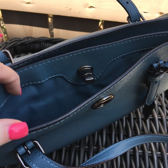 Authentic Blue Coach Zip Top Tote - EUC - Picture 10 of 14